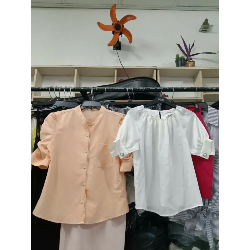 Combo 02 cái áo chỉ 45k 503045