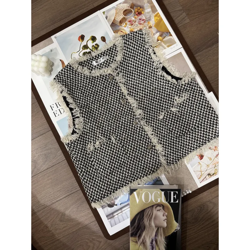 Áo Gile vải dạ tweed mặc lên siêu sang 726741