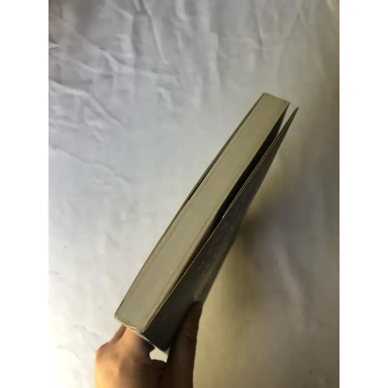 Dưới Tán Rừng Trăm Mẫu - Emily Murdoch 1001925