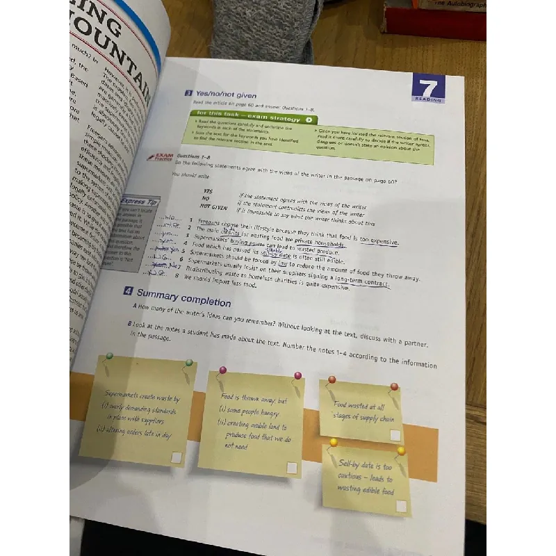 Ielts Express : Upper Intermediate Coursebook with Workbook - Richard Hallows 560778