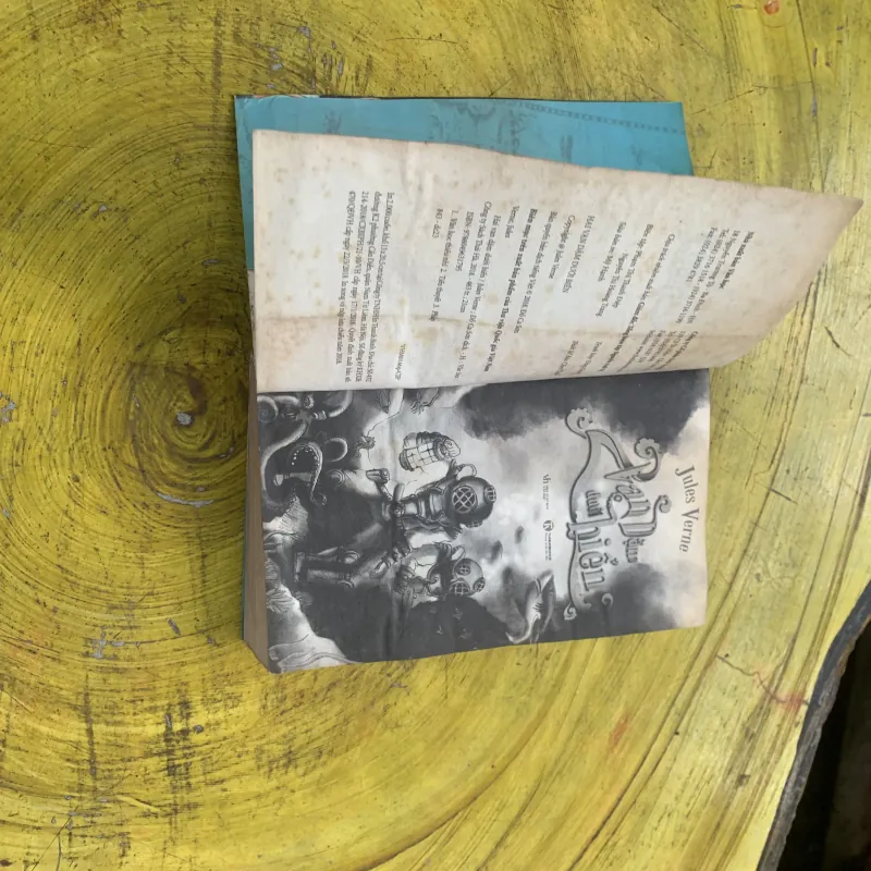 COMBO GIÓ LÙA TRONG LIỄU- 2 VẠN DẶM DƯỚI BIỂN- TÚP LỀU CỦA BÁC TÔM 746645