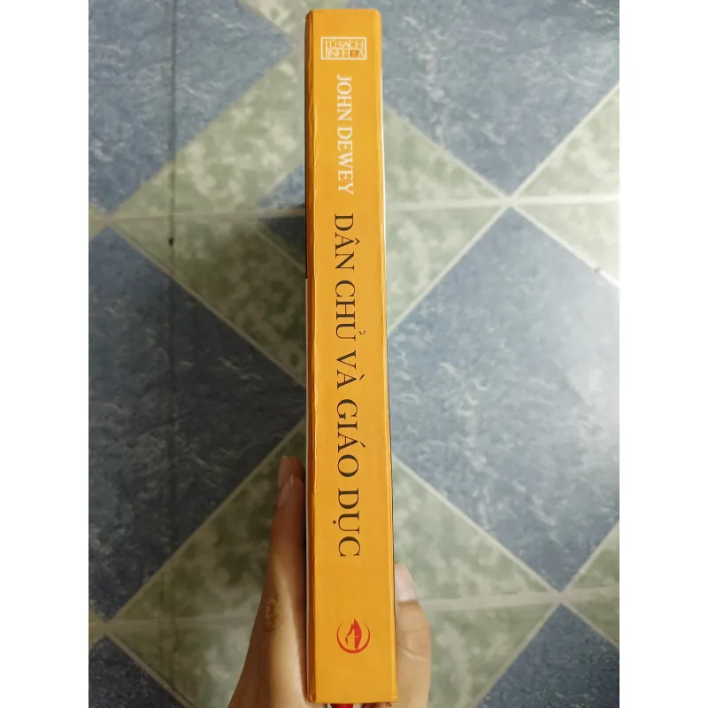 Dân chủ và giáo dục - John Dewey 564417