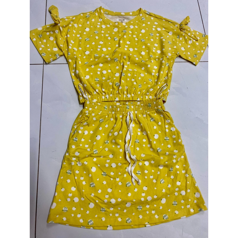 Set váy rời của IVY Kid ( vàng) size 8-9 tuổi 519454