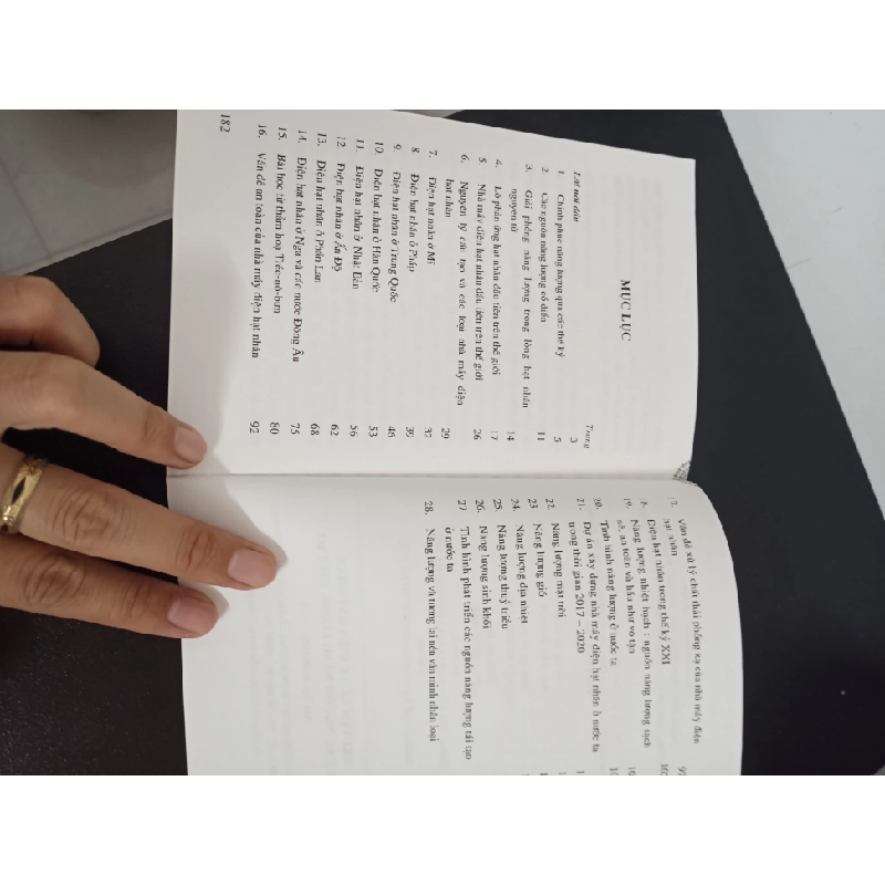 Truyện Kể Về Điện Hạt Nhân Và Các Nguồn Năng Lượng Tái Tạo (2007) - Đinh Ngọc Lân Mới 90% HCM.ASB0602 361965