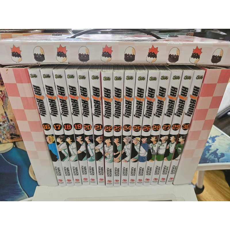 Trọn bộ Haikyu 45 tập kèm 3 box + các phụ kiện và q haicolor như hình  383971