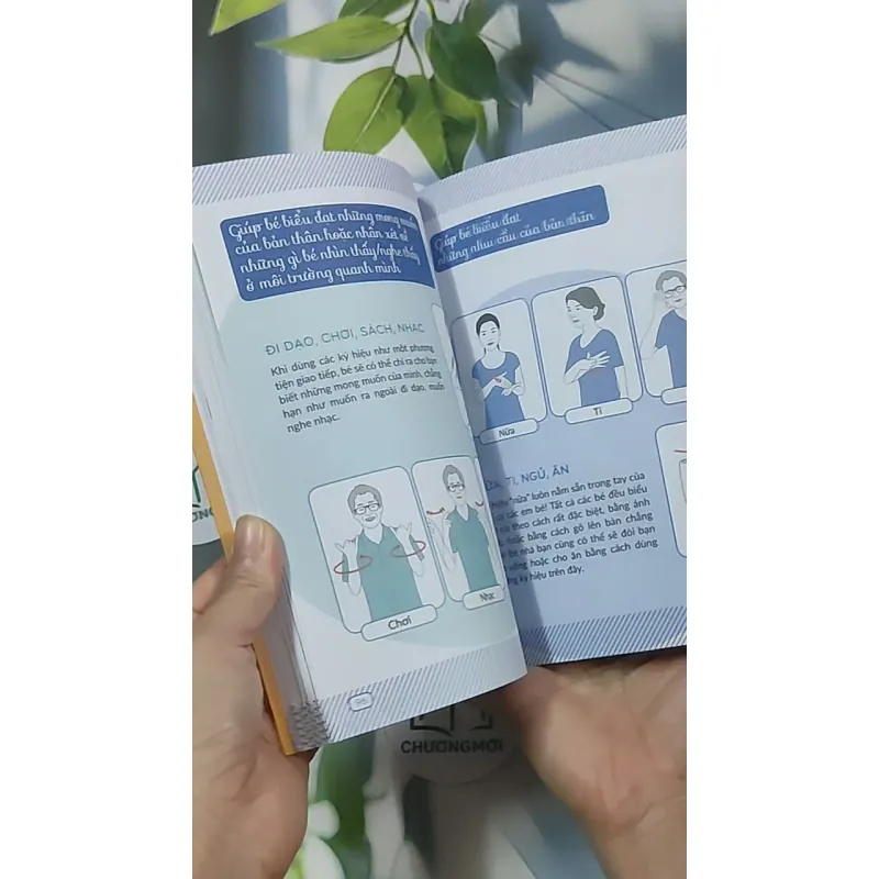 150 ký hiệu ngôn ngữ giúp cha mẹ và trẻ sơ sinh hiểu nhau - Christine Nougarolles  688559