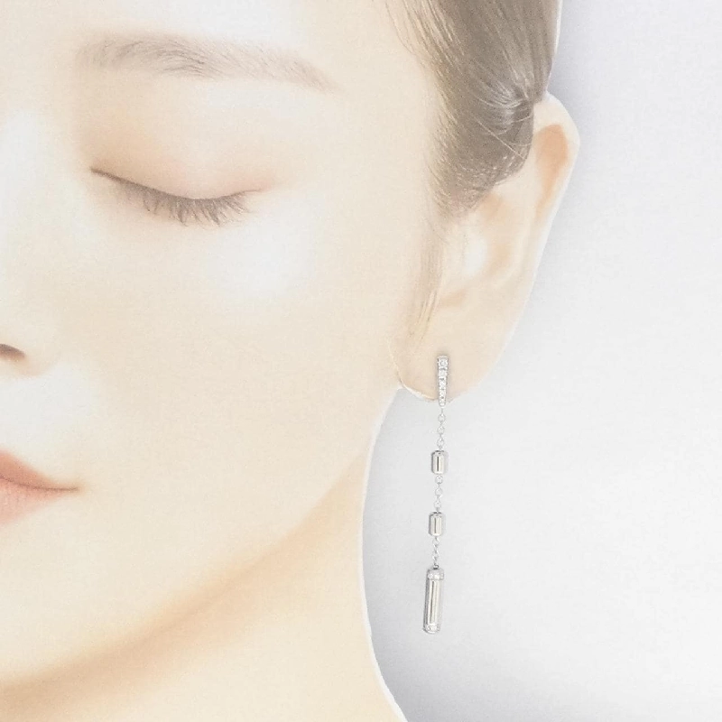 Bông tai kim cương Piaget 665820