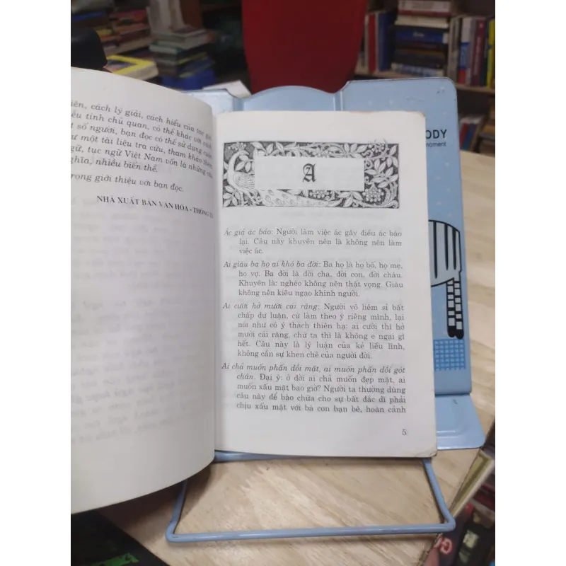 Sách: Thành ngữ tục ngữ lược giải (B1) Tác giả: Nguyễn Trần Trụ 694026