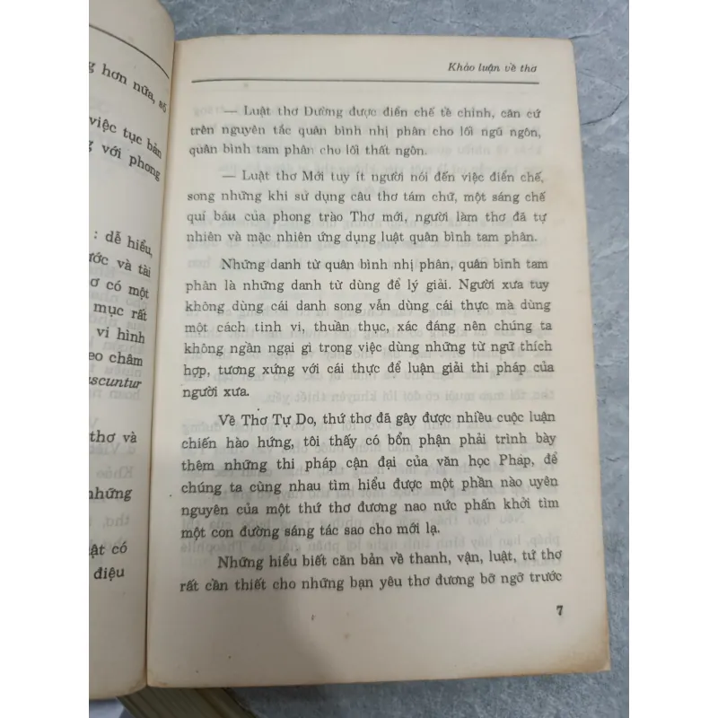 KHẢO LUẬN VỀ THƠ 596849