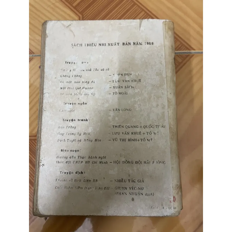 Cuộc thám hiểm trong lòng đất - Jules Verne 933196