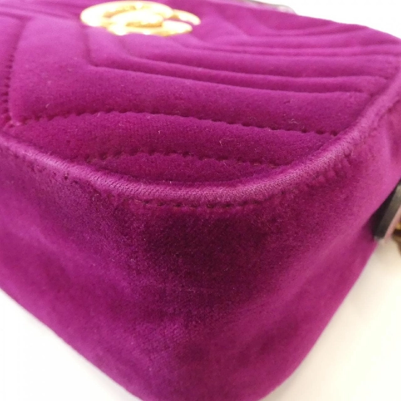 Túi đeo vai GG Marmont 447632 9QIBT của Gucci 612034