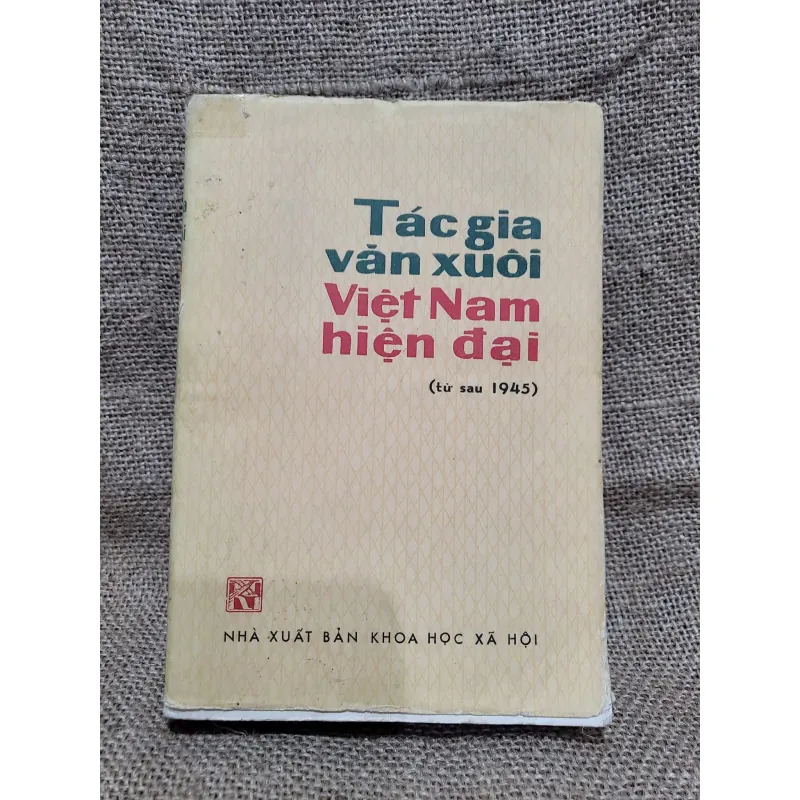 Tác gia văn xuôi Việt Nam hiện đại từ sau 1945) 748058
