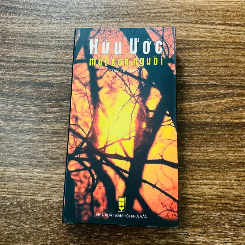 Một Con Người - Tập Truyện Ký - Hữu Ước#HATRA 971671
