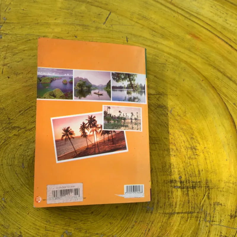 CẨM NANG DU LỊCH VIỆT NAM- MINH ANH & HẢI YẾN 788834