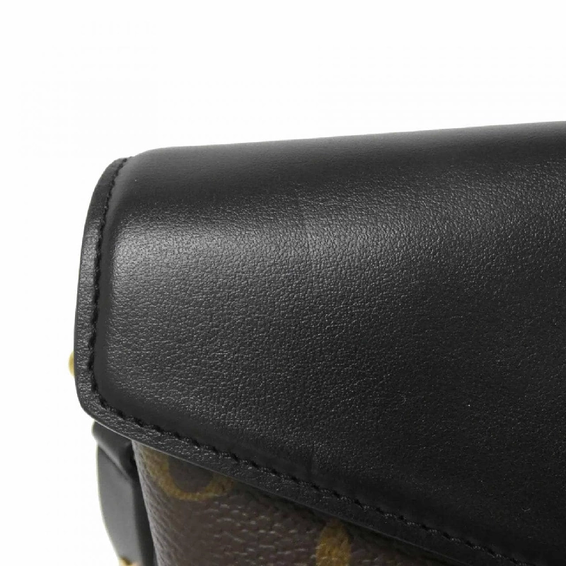 Túi xách vai Louis Vuitton Monogram Padlock On Strap M80559 - Hàng hiệu Chính hãng 765669