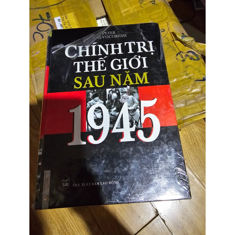 Chính trị thế giới sau năm 1945 (bìa cứng) 377933