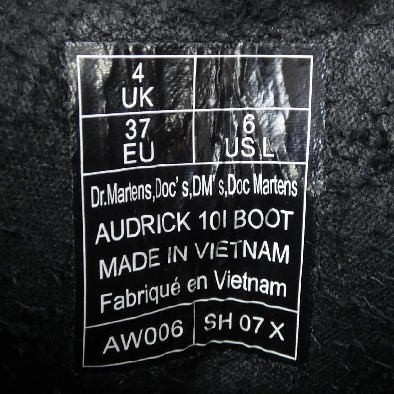 Giày bốt DR.MARTENS AW006 SH07X - Hàng hiệu Chính hãng 830728