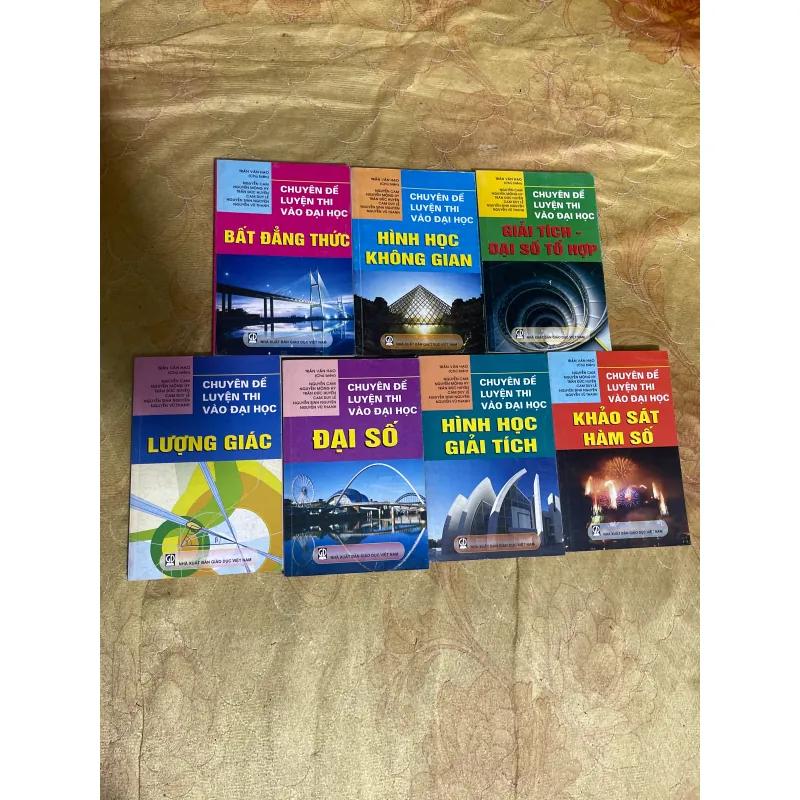 CHUYÊN ĐỀ LUYỆN THI VÀO ĐẠI HỌC ( 7 tập ) KSHS- HHGT- LG- ĐS- BĐT- HHKG- GT&ĐSTH 731354