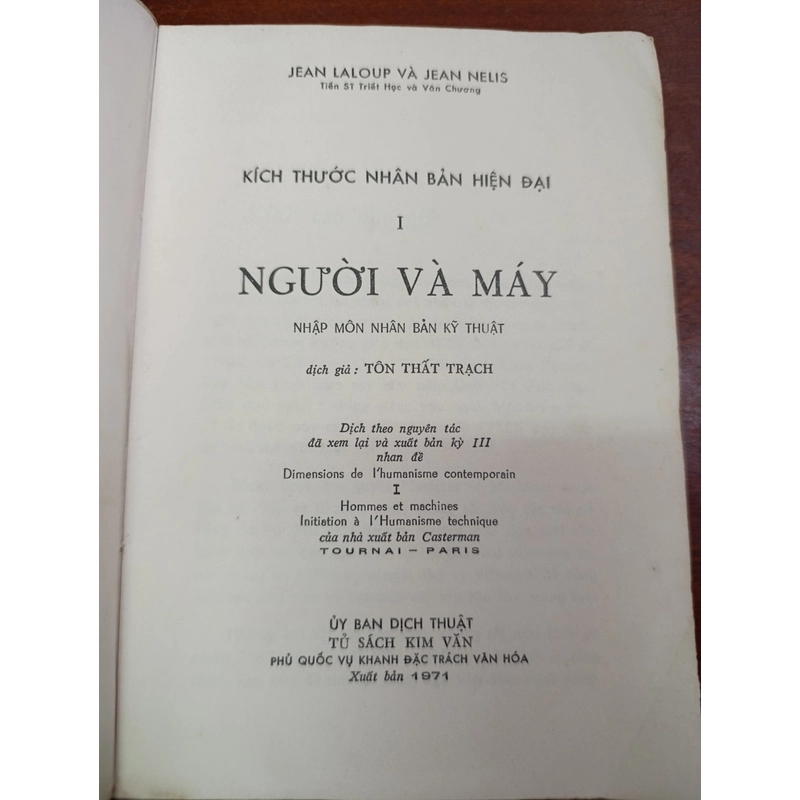 KÍCH THƯỚC NHÂN BẢN HIỆN ĐẠI NGƯỜI VÀ MÁY NHẬP MÔN NHÂN BẢN KỸ-THUẬT 544728