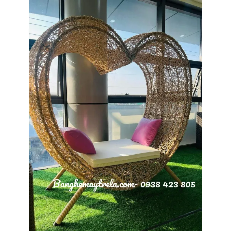 Ghế mây tre đan chụp hình ngoài trời 699053