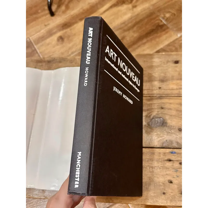 Art Nouveau - Jeremy Howard (Dẫn nhập về các trường phái nghệ thuật/hội họa) 734621