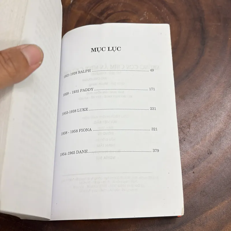 II Văn Học Kinh Điển: Những Con Chim Ẩn Mình Chờ Chết - COLLEEN Mc CULLOUGH - 2012 977224