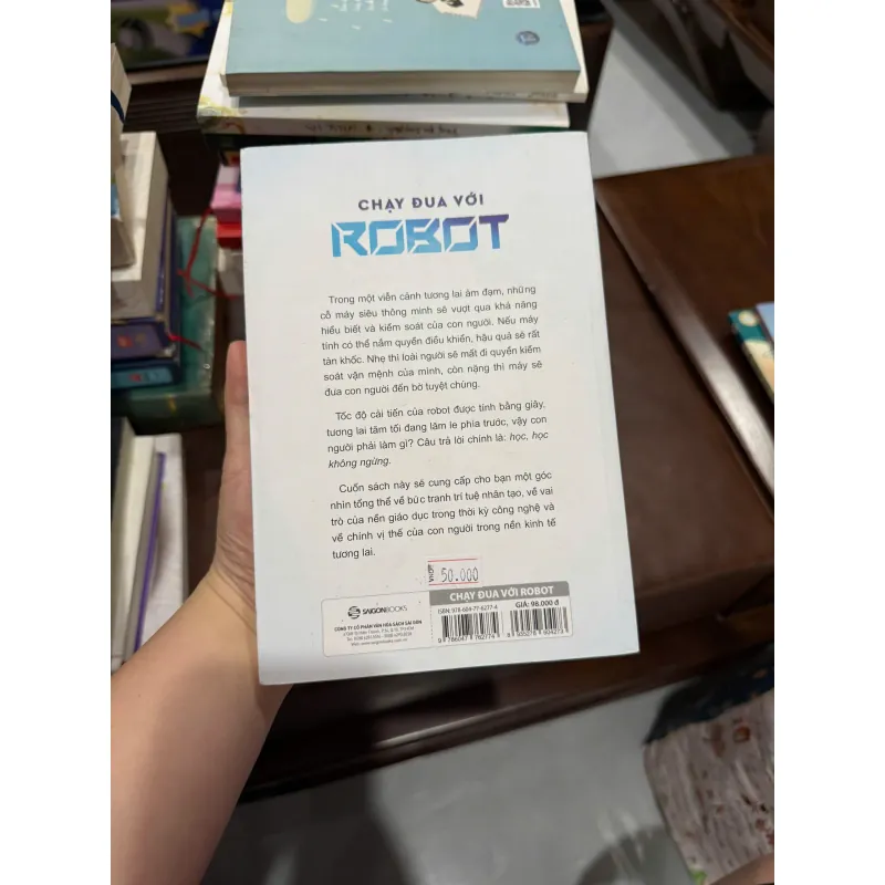 CHẠY ĐUA VỚI ROBOT – HỌC TẬP THỜI TRÍ TUỆ NHÂN TẠO (JOSEPH E. AOUN)- K4 1019474