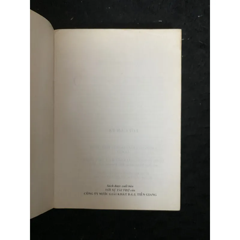 Anh Hùng Ca Iliade" (Tập 2) của Homer, do Hoàng Hữu Đản dịch và giới thiệu.   1029889