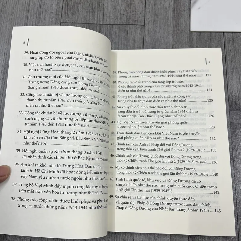 100 điều nên biết về cách mạng tháng tám 1945. 6a5 737282