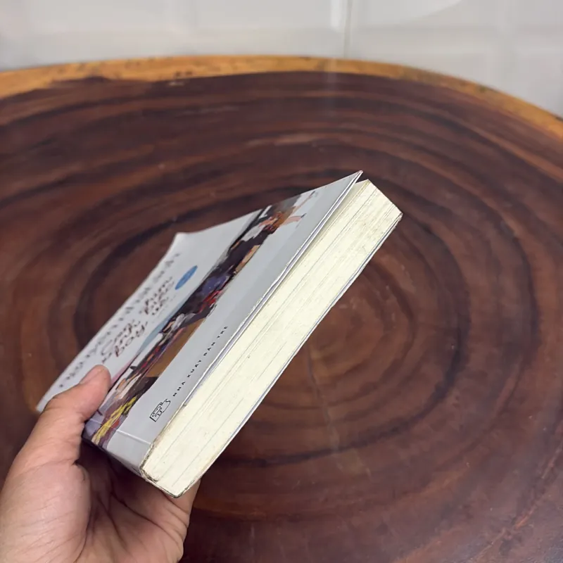 II Văn Học: Con Chim Xanh Biếc Bay Về - Nguyễn Nhật Ánh - 2020 1032315