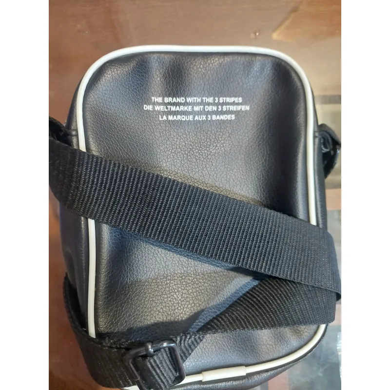 Túi đeo chéo Adidas. 977945
