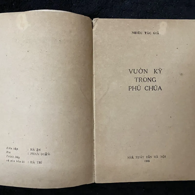 Vườn kỳ trong phủ chúa 1004217