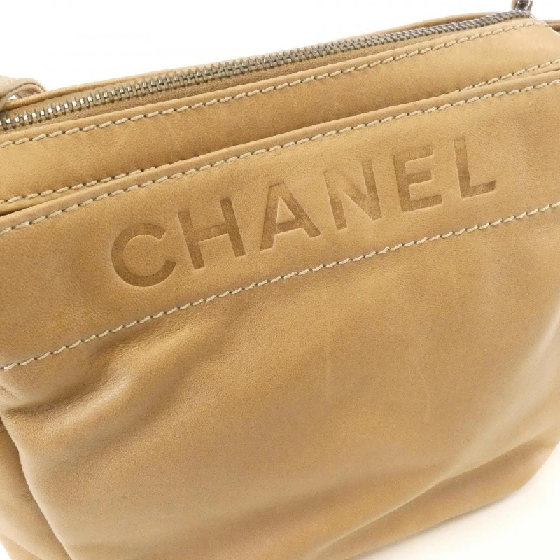 Túi xách chéo Chanel 24782 612295