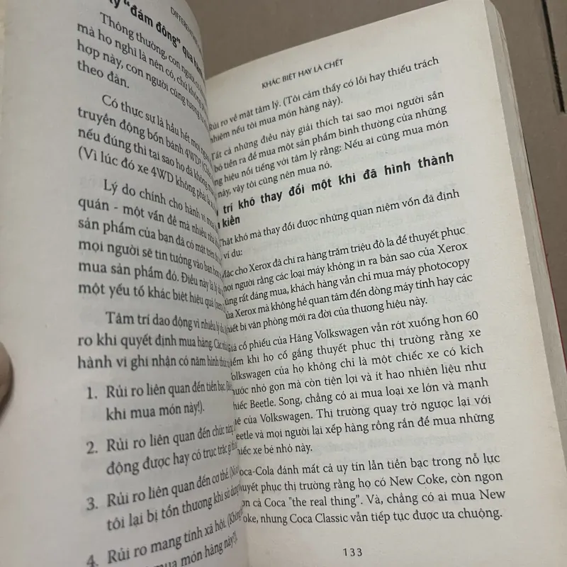 Khác biệt hay là chết 995963