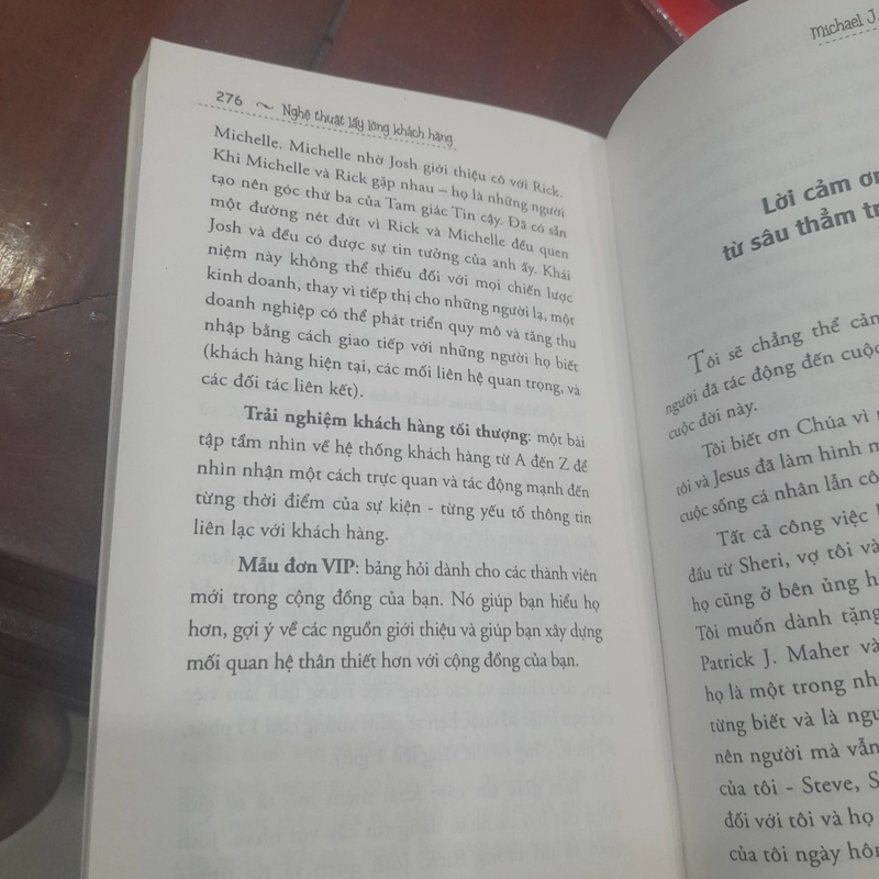 Michael J. Maher - NGHỆ THUẬT LẤY LÒNG KHÁCH HÀNG 379437