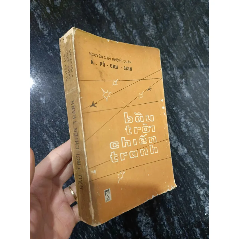 Bầu trời chiến tranh - Nguyên soái Không quân Liên Xô Alexander Pokryshkin 926614