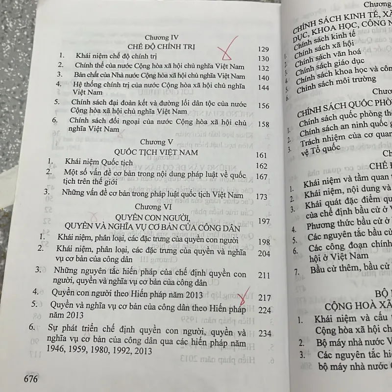 [luật - chính trị] Combo Luật Hiến pháp: giáo trình và hiến pháp 780081