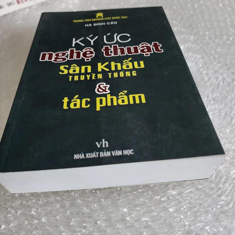 Ký ức nghệ thuật sân khấu truyền thống và tác phẩm | Hà đình cẩn 688257