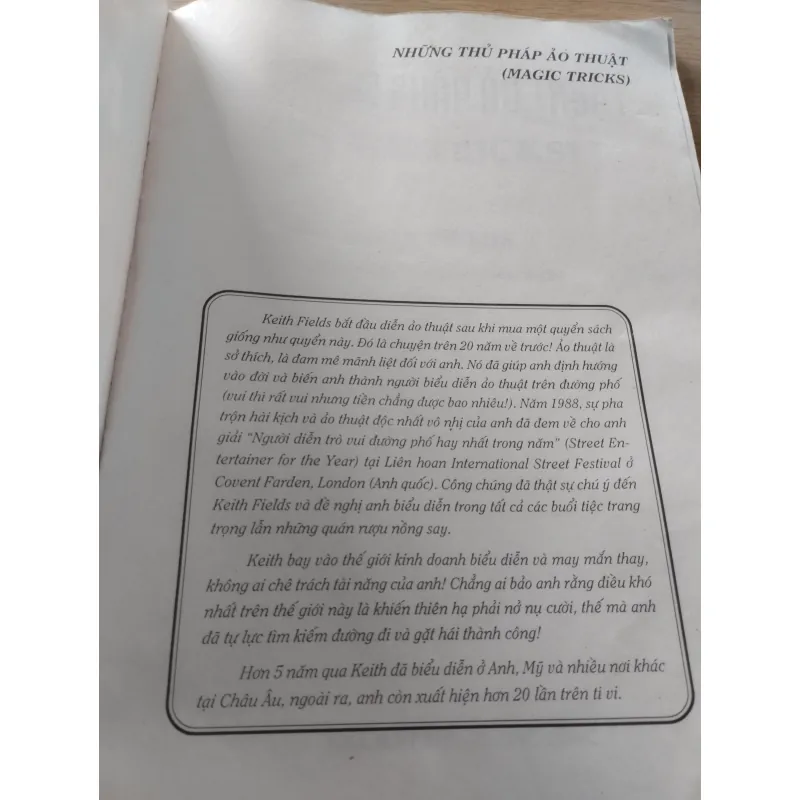 "Những Thủ Pháp Ảo Thuật" (Magic Tricks) của tác giả Keith Fields.  961610
