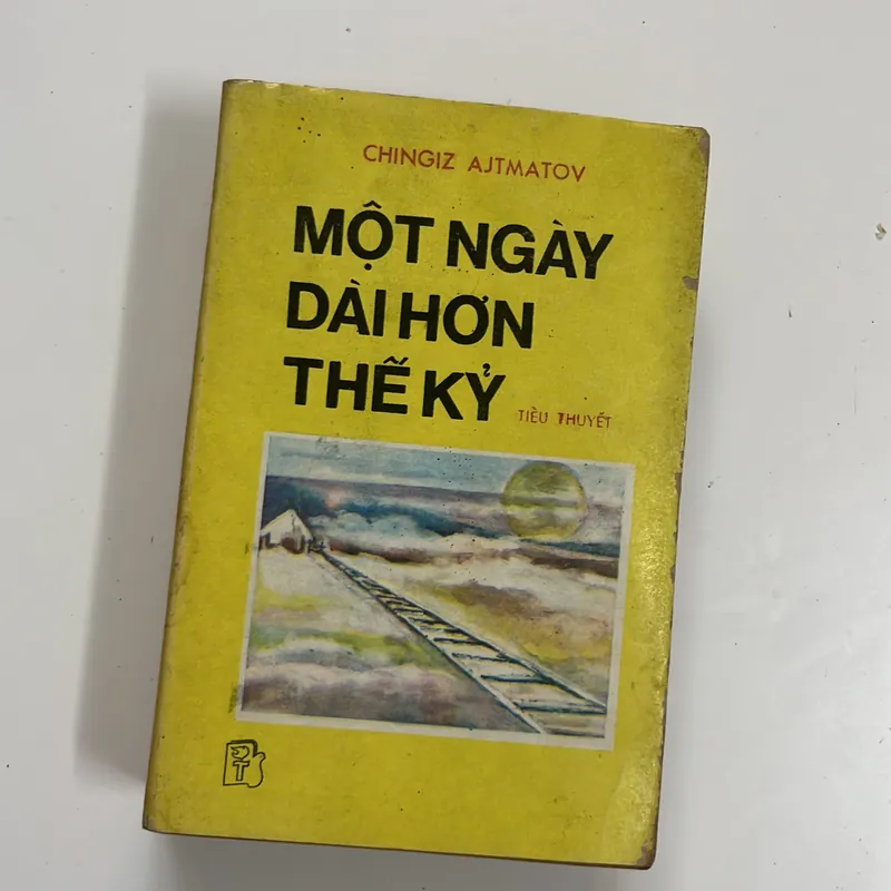 Một Ngày Dài Hơn Thế Kỷ – Chingiz Aitmatov 600515