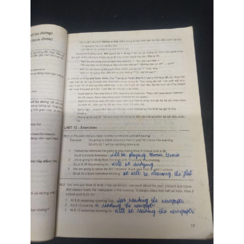 English Grammar in Use - Raymond Murphy 1999 mới 60% bẩn ố vàng mốc có viết HCM1504 ngoại ngữ, học thuật 138532