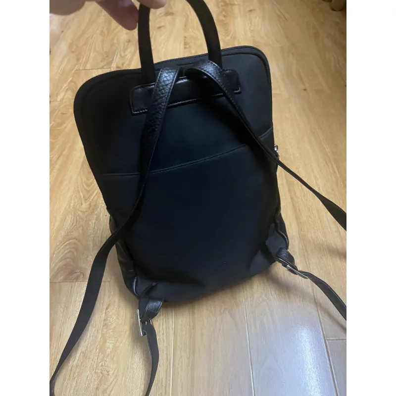 Balo nữ size 23*31*8 da thật 2hand 925643