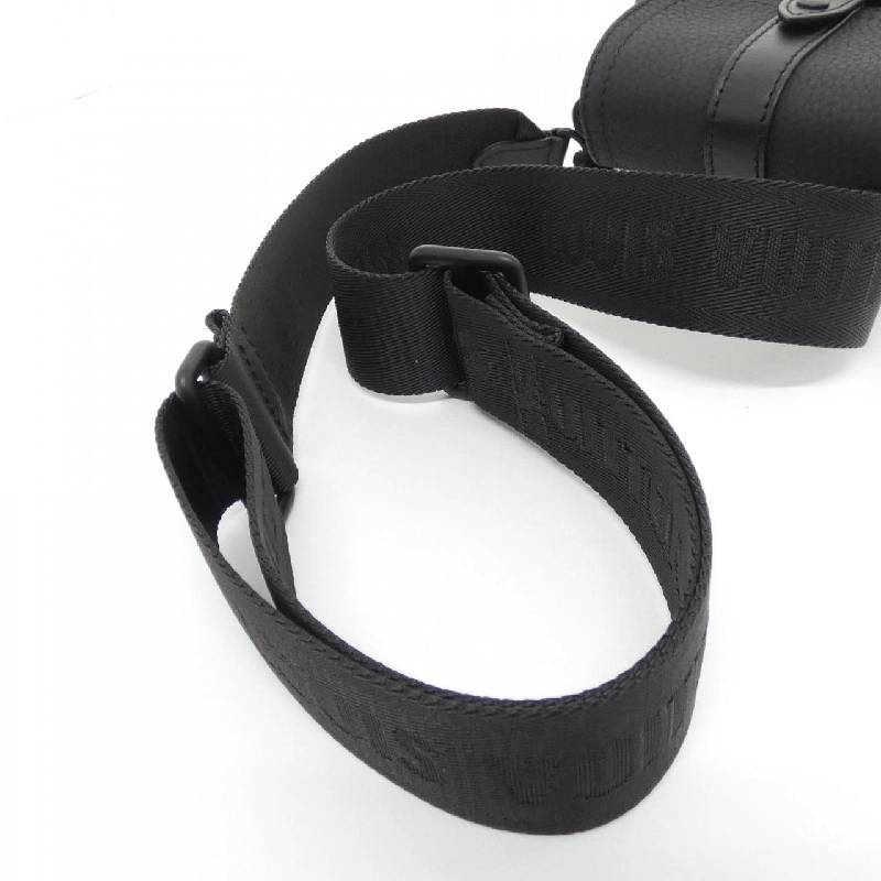 Túi đeo vai Louis Vuitton Trillon Christopher XS M58495 611726