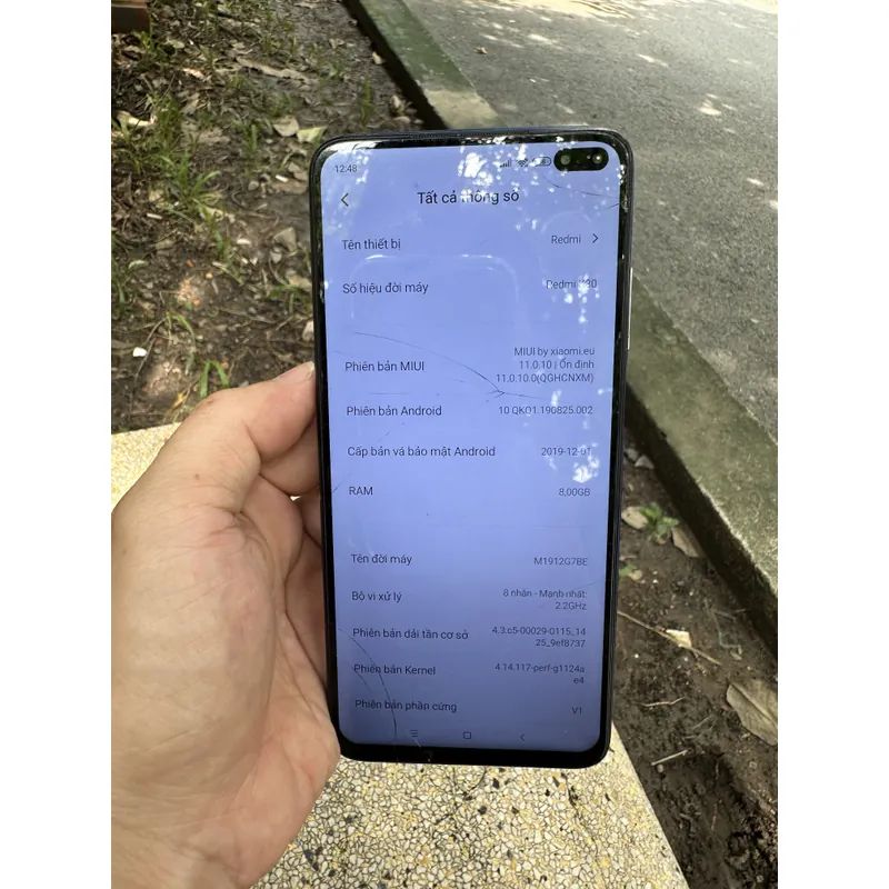 Redmi K30 4G như hình viên trầy hơi xấu cấu hình mạnh chơi game mượt  563779
