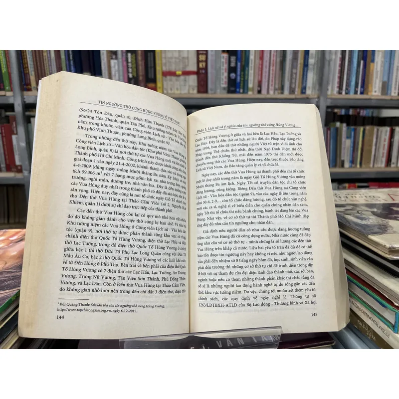 TÍN NGƯỠNG THỜ CÚNG HÙNG VƯƠNG Ở VIỆT NAM- TẠ NGỌC TẤN 705392