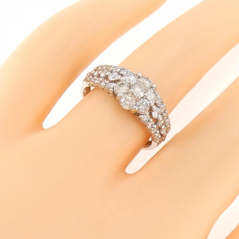 Nhẫn kim cương PT Flower 1.00CT 673693