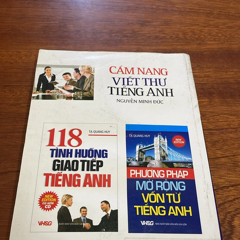 II Sách Học Tiếng Anh: Cẩm Nang Viết Thư Tiếng Anh - Nguyễn Minh Đức - 2010 505823