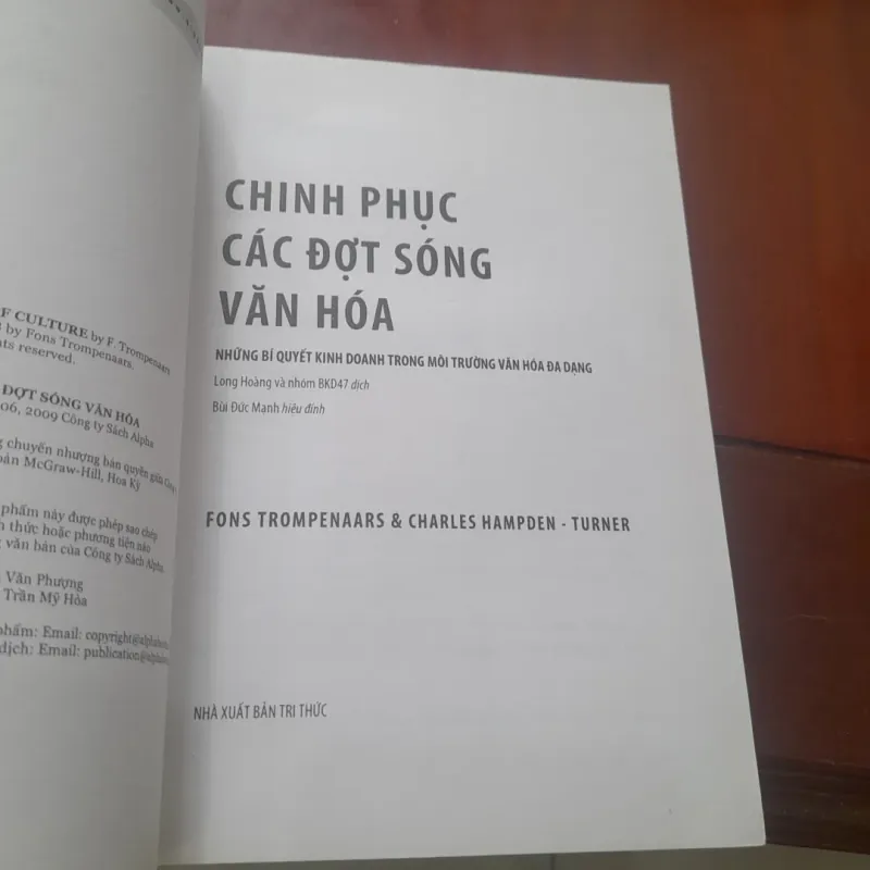 Fons Trompennaars, Charles Hampden, Turner - CHINH PHỤC CÁC ĐỢT SÓNG VĂN HÓA 778807