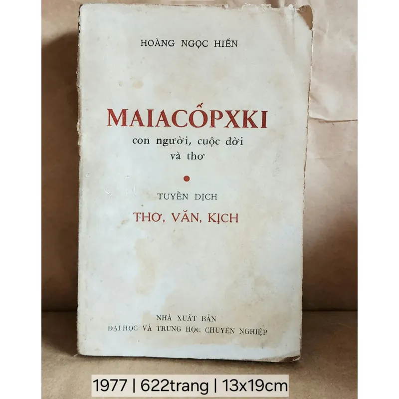 Cuộc đời và sự nghiệp của Vladimir Vladimirovich Mayakovsky, nhà thơ nổi tiếng người Nga 711610