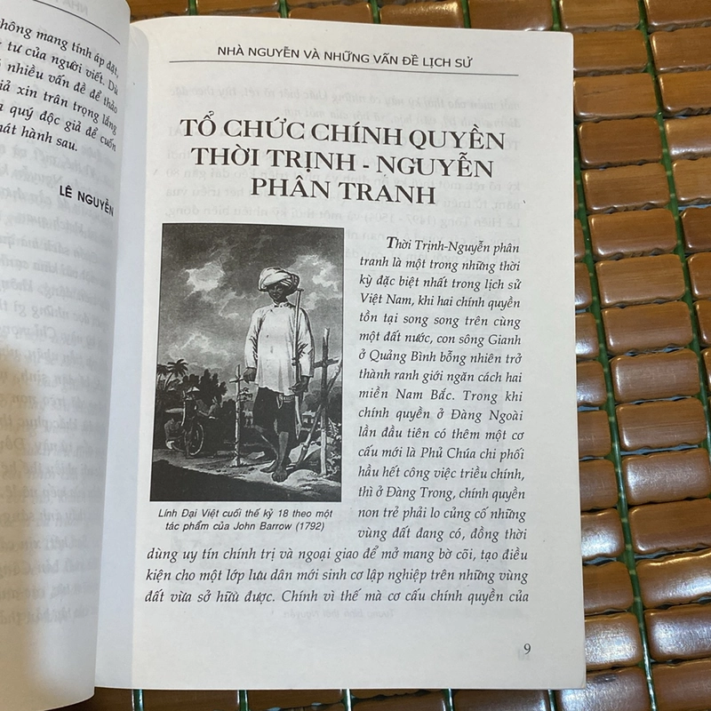 NHÀ NGUYỄN VÀ NHỮNG VẤN ĐỀ LỊCH SỬ 530431